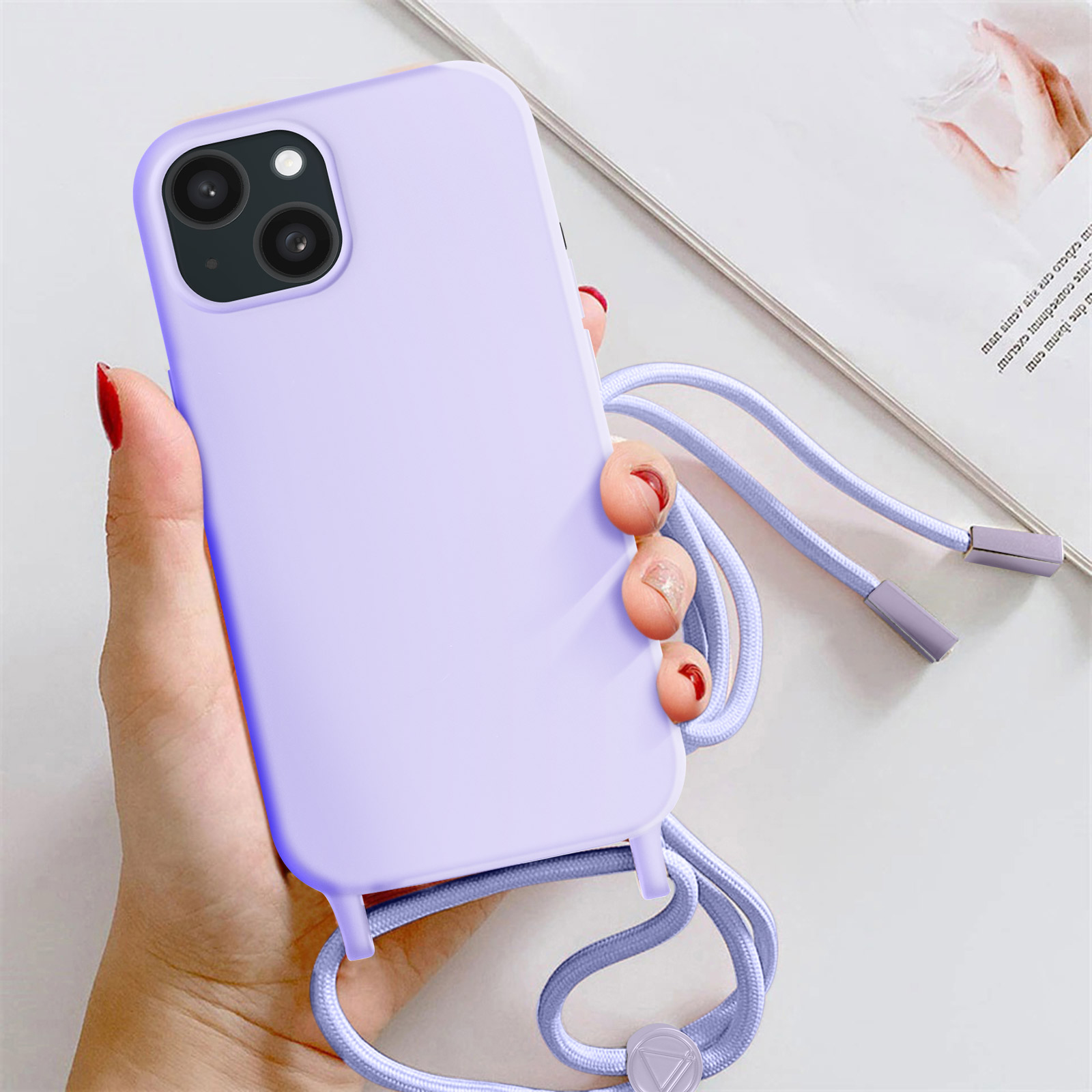 iMoshion ﻿Coque en silicone avec cordon pour iPhone 15 - Violet