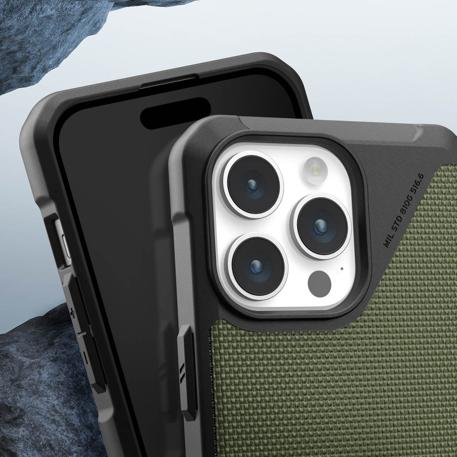 Cover UAG per iPhone 15 Pro, serie Monarch - fibra di carbonio nero -  Italiano