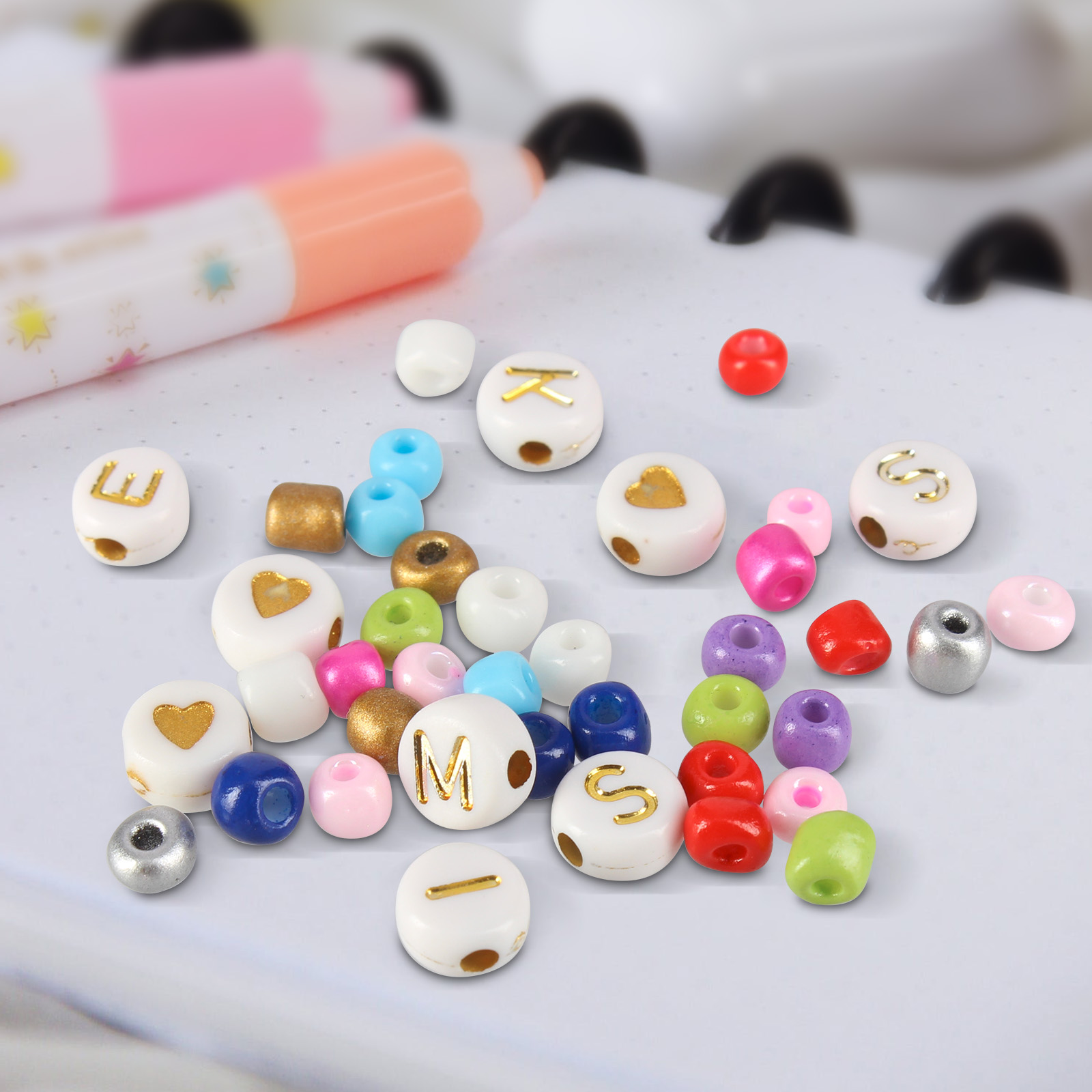Ewparts 3mm Mini Perles en plastique de verre pour enfants Bracelet de  bricolage Art & Bijouterie, Ensemble de fabrication de cordes en perles,  Sans