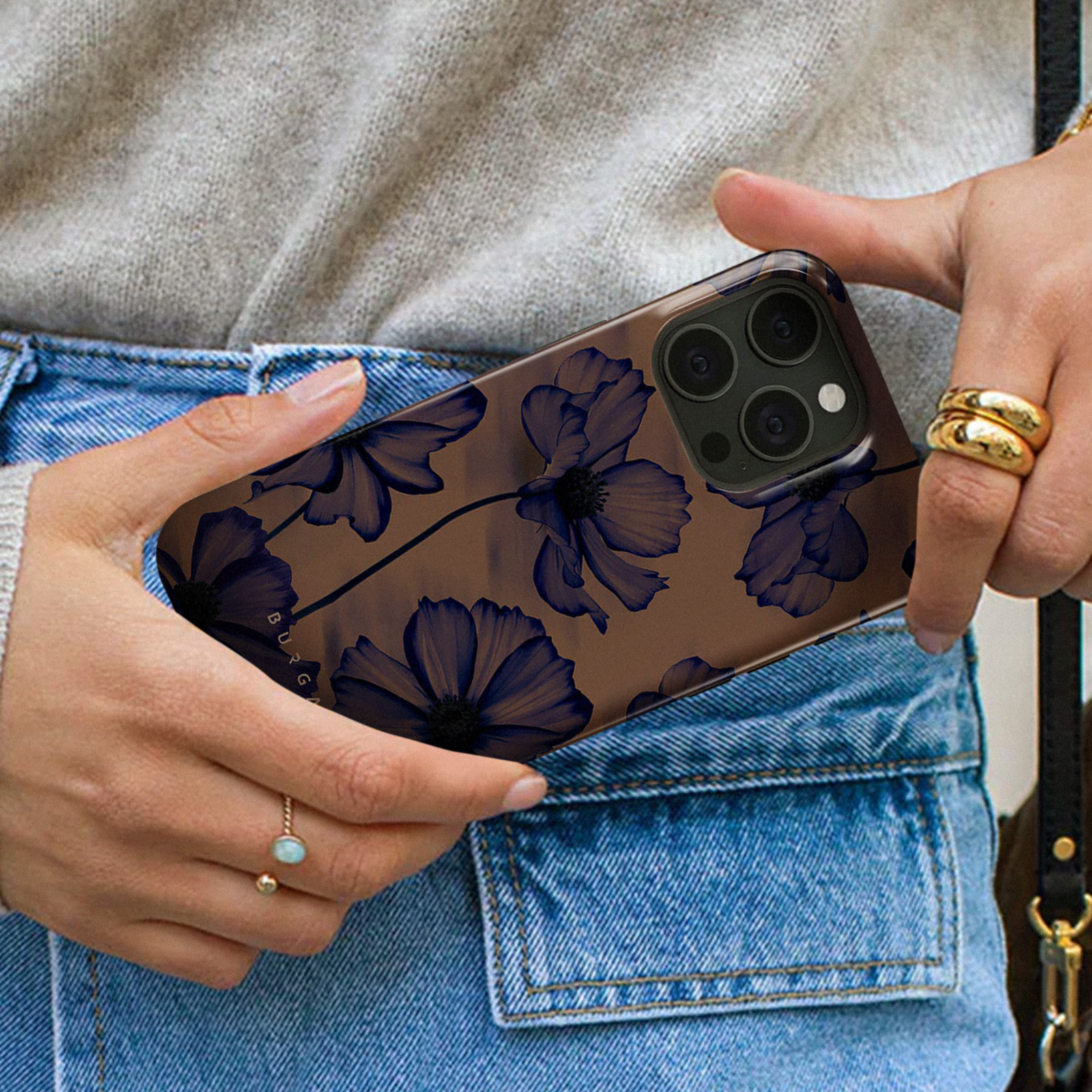 BURGA Cover 2-in-1 Per IPhone 13 - Custodia Rigida Con Stampa HD E Guscio Antiurto - Design Elegante, Ricarica Wireless, Colore E Fantasia Alla Moda - 3