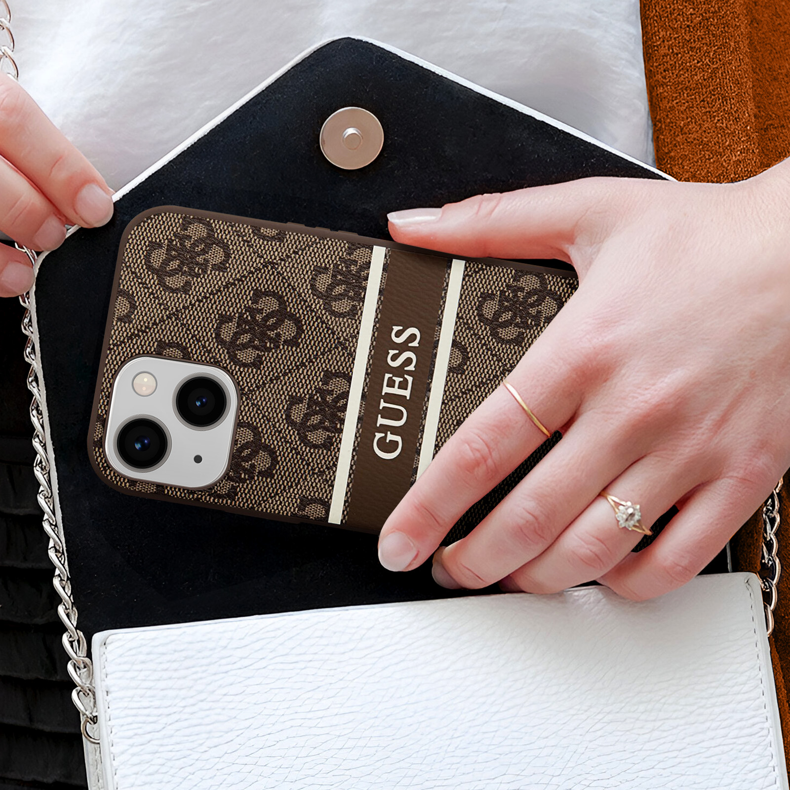 Guess Pochette Universelle De Téléphone Monogramme Similicuir Lanière Ajustable Et Porte-carte - Brun - Acheter Sur