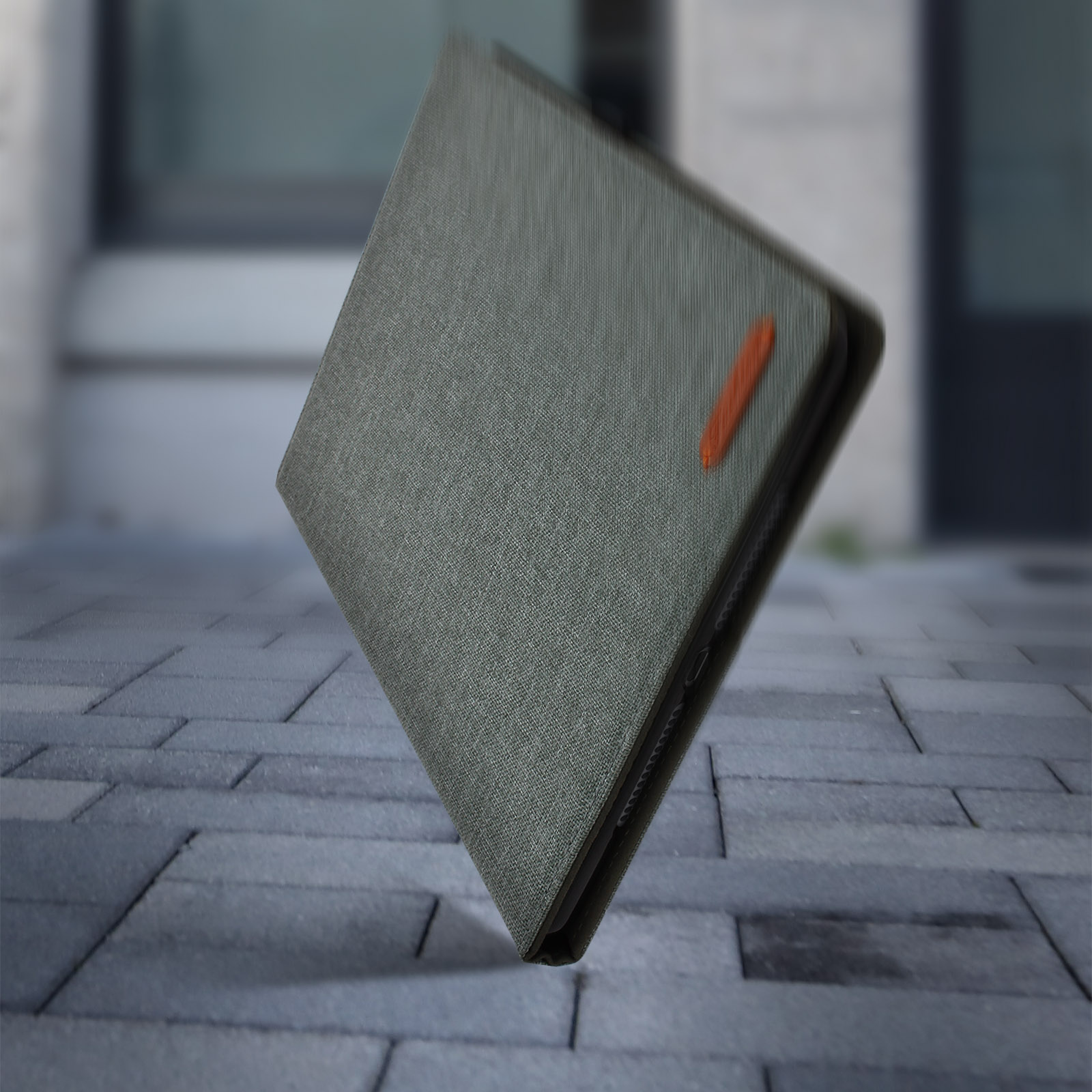 Gerutek Cover Custodia per iPad 9/8/7 Generazione (10,2 Pollici 2021/2020/2019), 9a/8a/7a Gen Custodia Silicone Resistente agli Urti con 360 Supporto Rotante e Tracolla per iPad 9, Blu