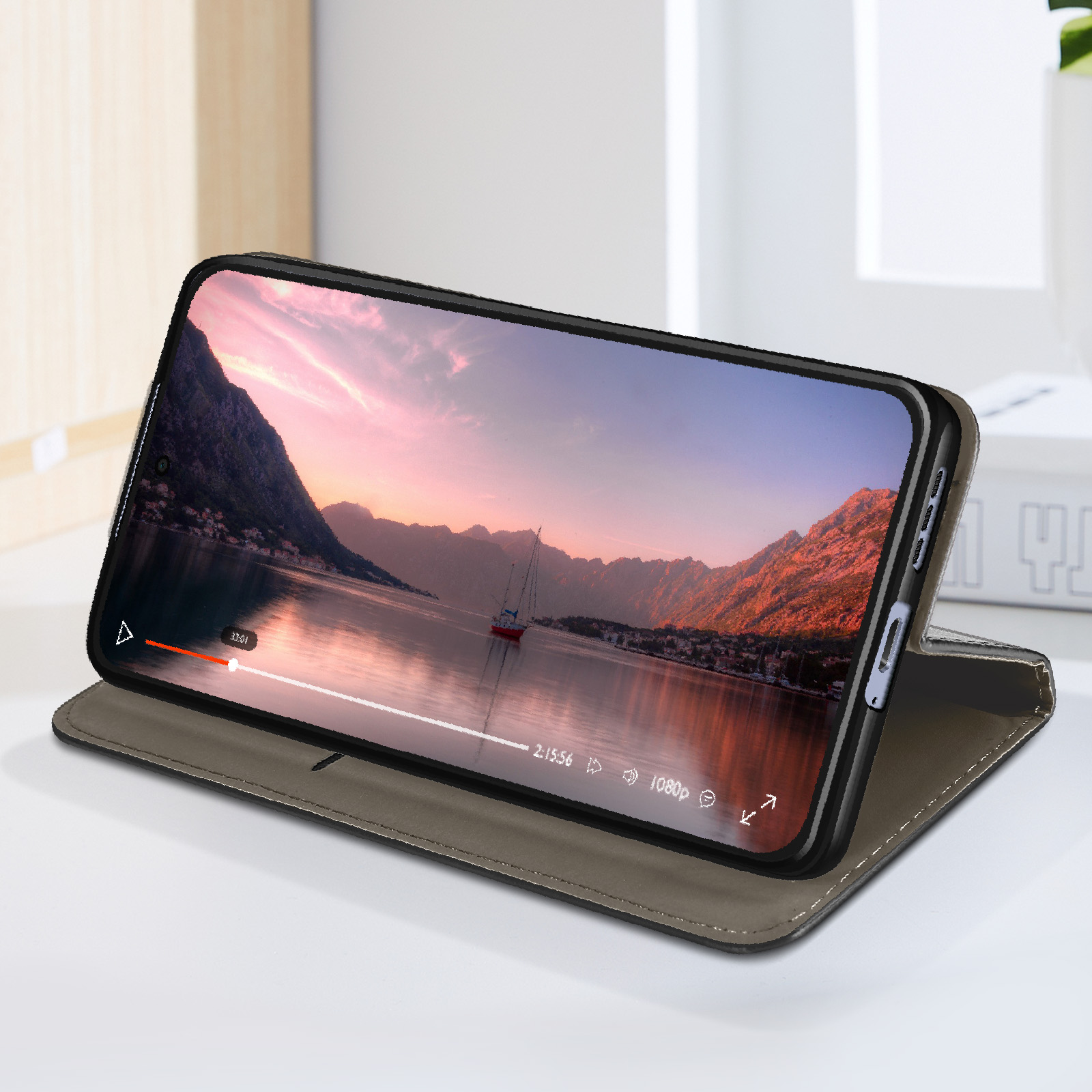 Motorola Edge 50 Neo se revela en un nuevo vídeo promocional de aspecto oficial Motorola Edge 50 Neo se revela en un nuevo vídeo promocional de aspecto oficial