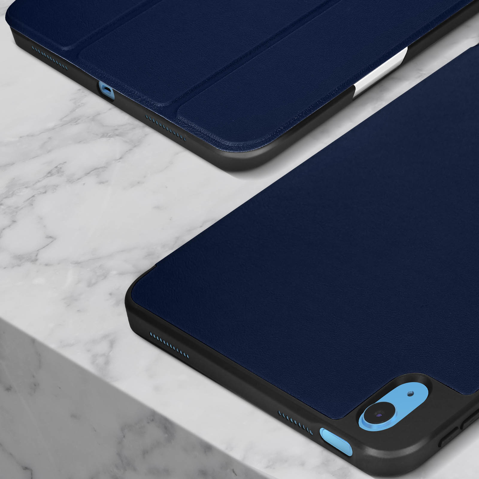 Custodia Con Tastiera Bluetooth Per IPad 10ª Gen 2022 E 11ª Gen A16 2025 – Layout Italiano, Senza Retroilluminazione, Blu Cielo