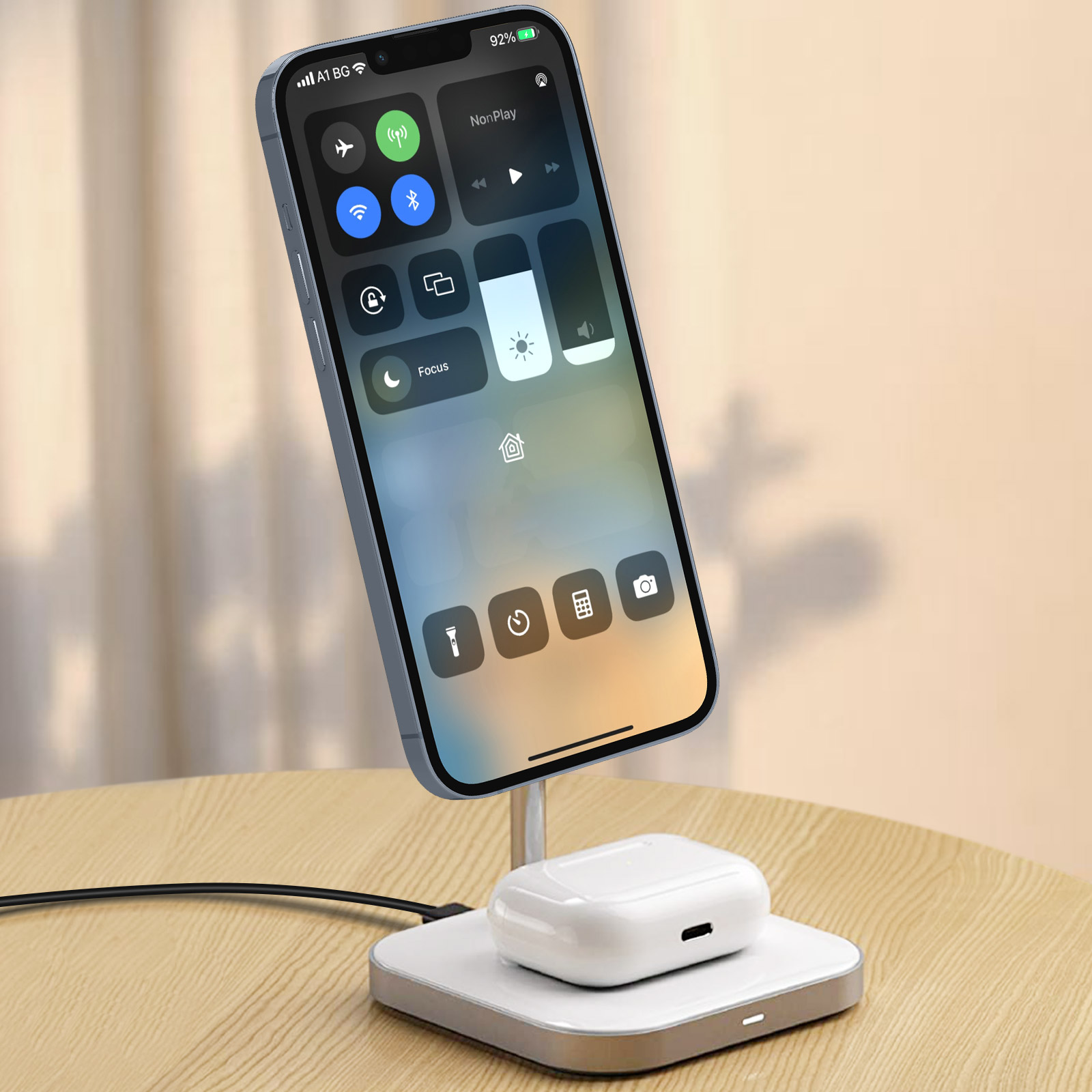 Satechi Duo Wireless Charger Power Stand au meilleur prix sur