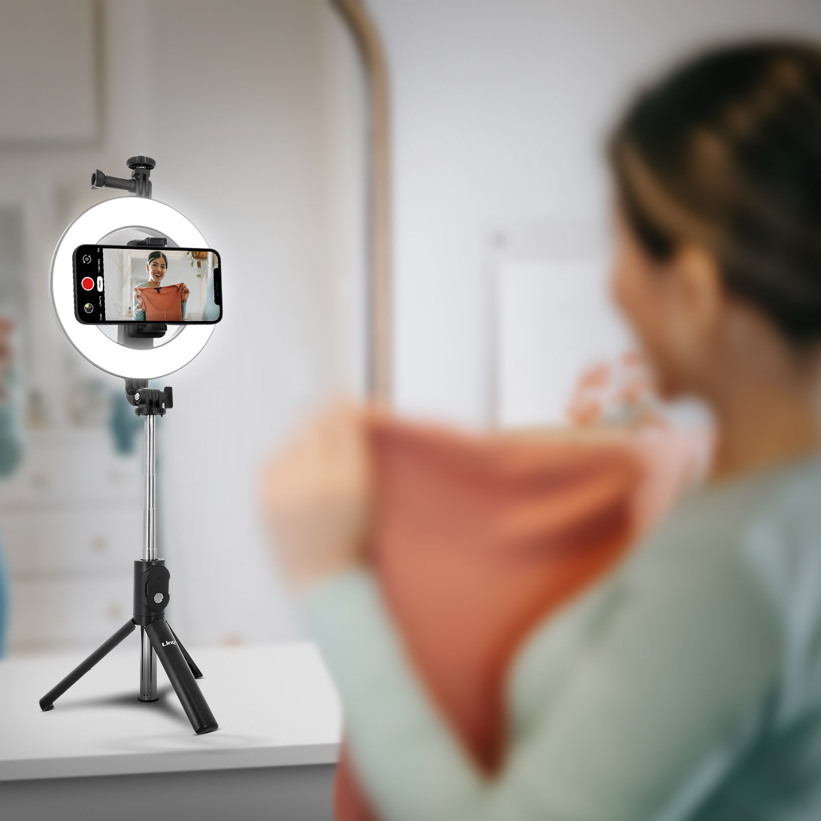 Funxee Asta per Selfie Treppiede Smartphone - Bastone Selfie Stick Cavalletto per Telefono 180cm con Telecomando e