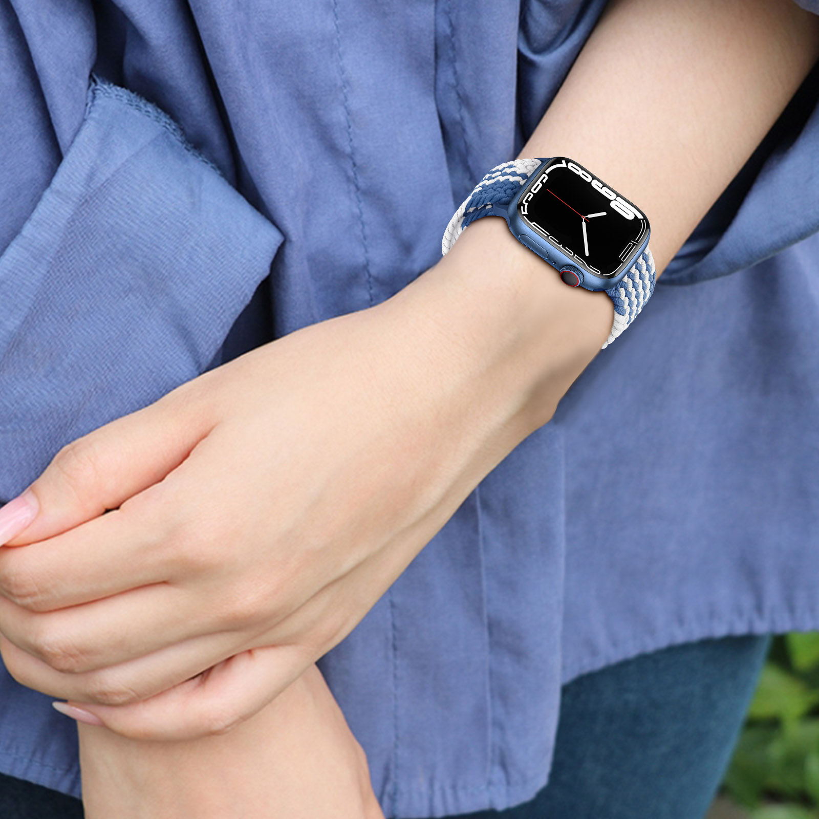 Bracelet Apple Watch Séries 1 à 8, Ultra et SE, en Nylon Tressé avec Boucle  - Bleu et Blanc - Français