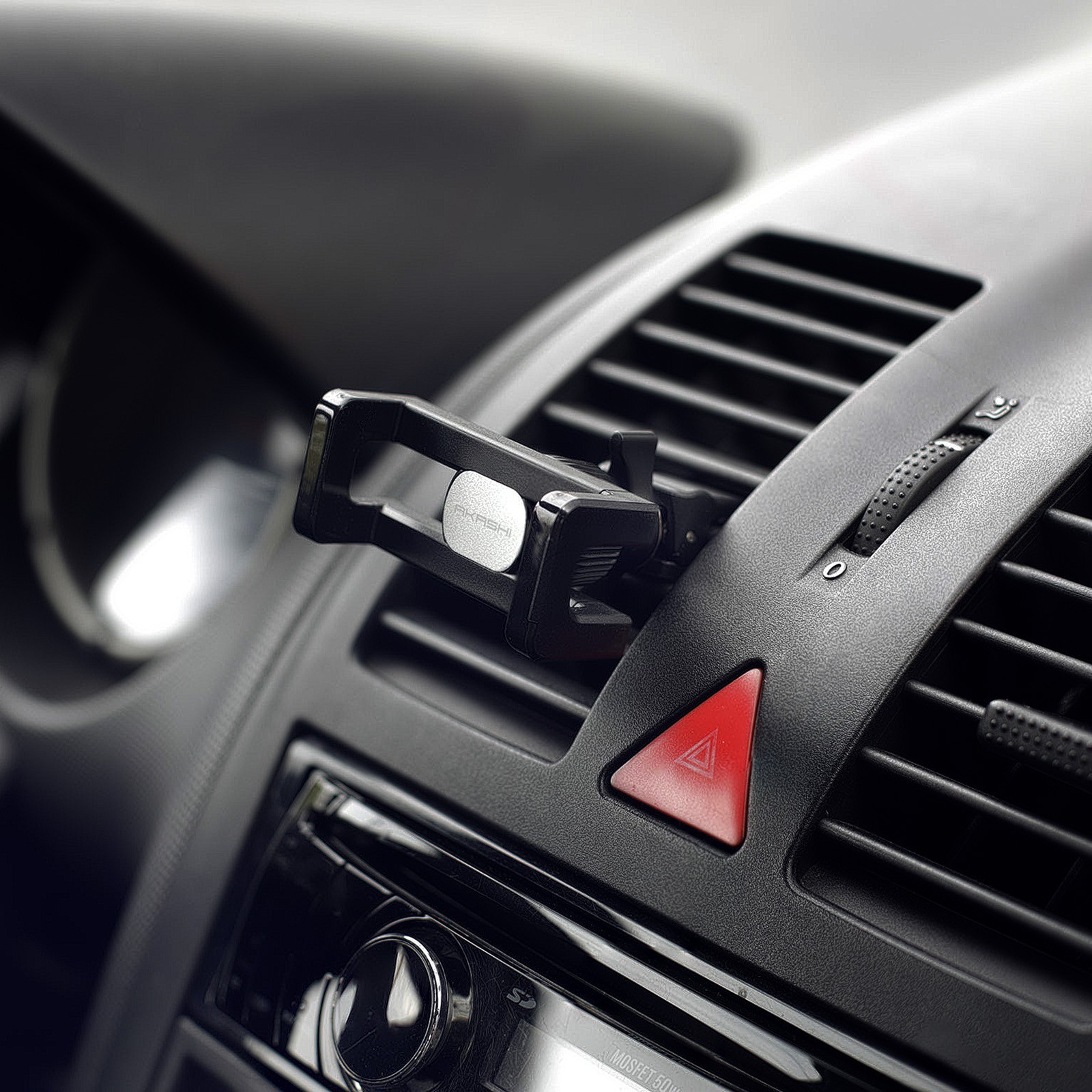 Akashi Car Holder Magnet Ventilation Grille 6.8 - Car phone holder