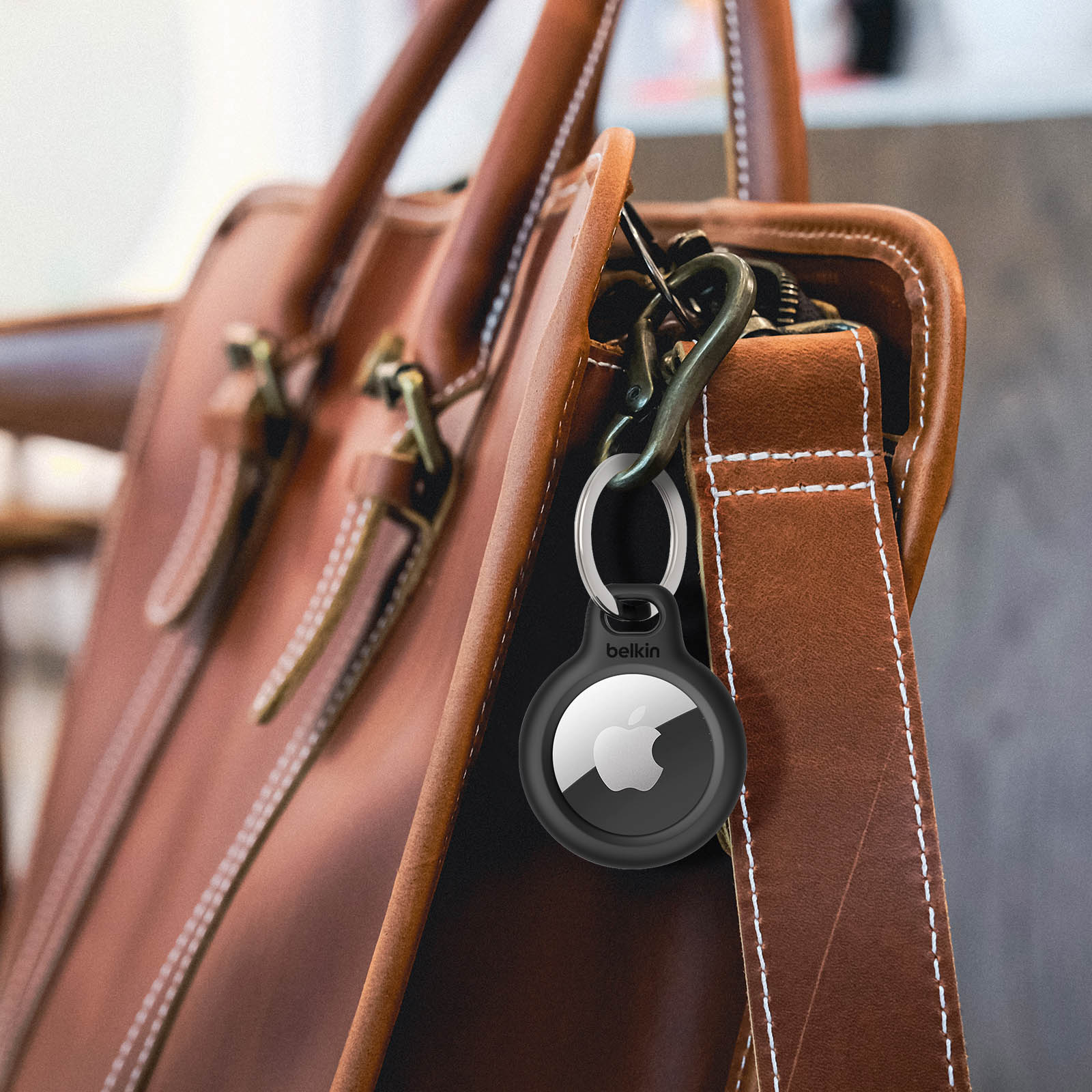 Belkin Secure Holder oder Apples AirTag Schlüsselanhänger aus Leder?