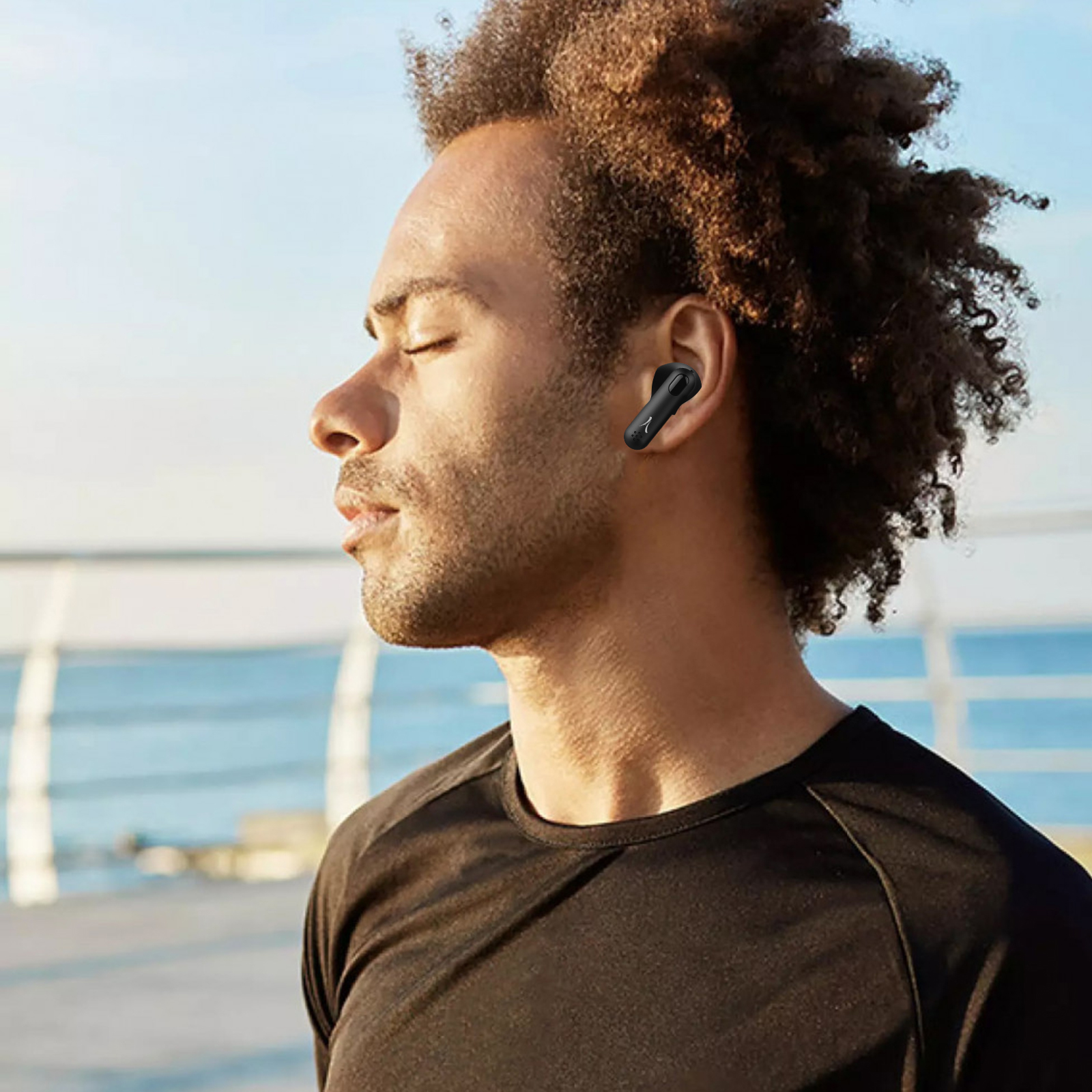 Écouteurs sans fil Akashi avec boite de charge, Bluetooth 5.0 Autonomies  20h IPx5 - Noir - Français